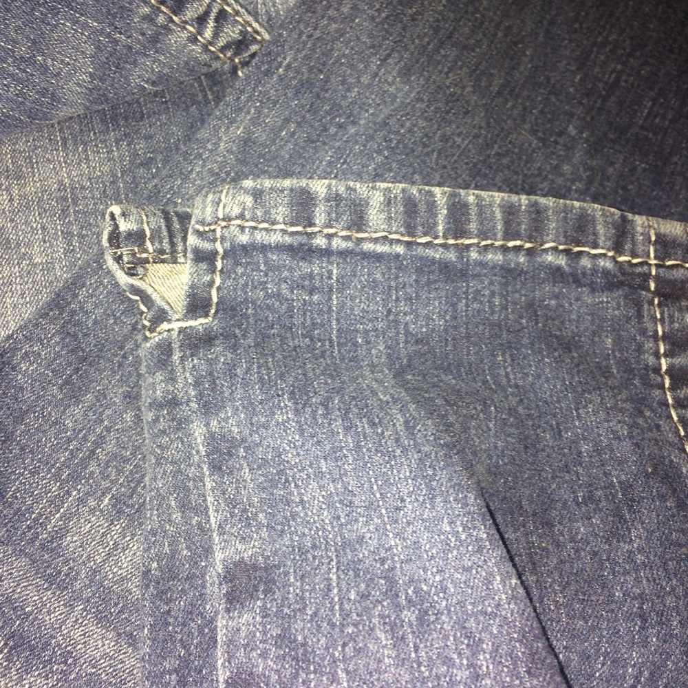 Skinny Jeans 🌸 - Picture 5 of 6